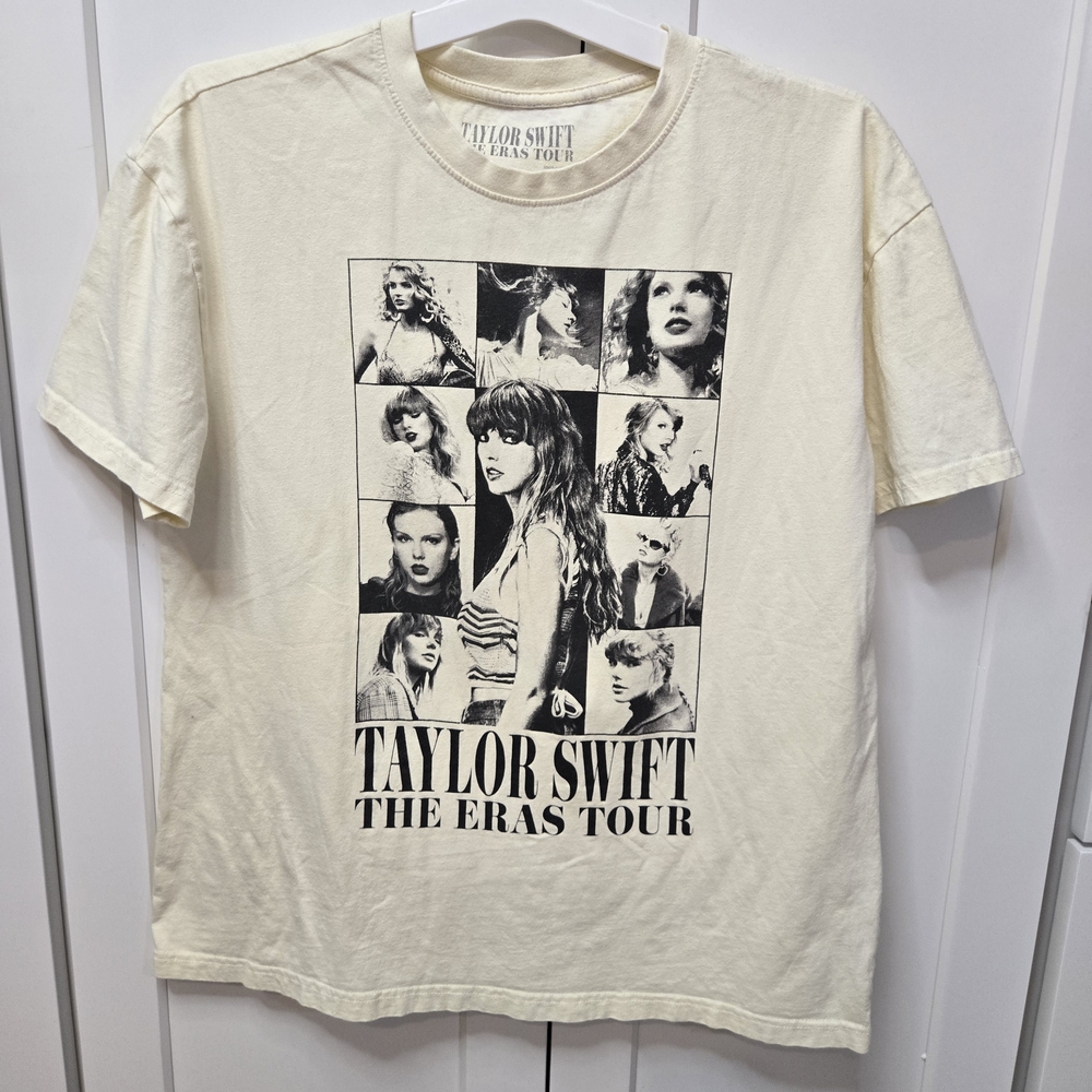 Taylor Swift Cream Graphic Tee - The Eras‎ Tour